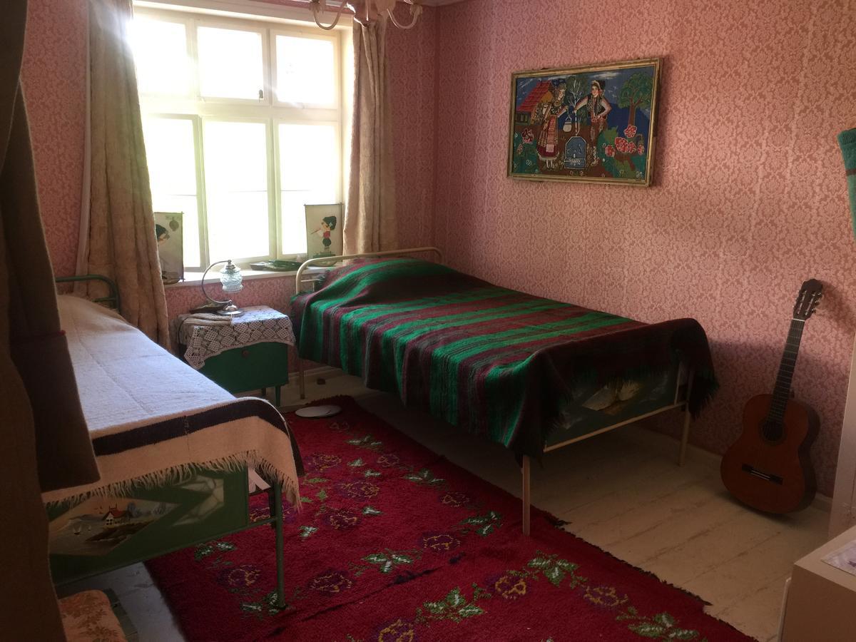 The Pink House Hotel Polkovnik Serafimovo Exterior photo